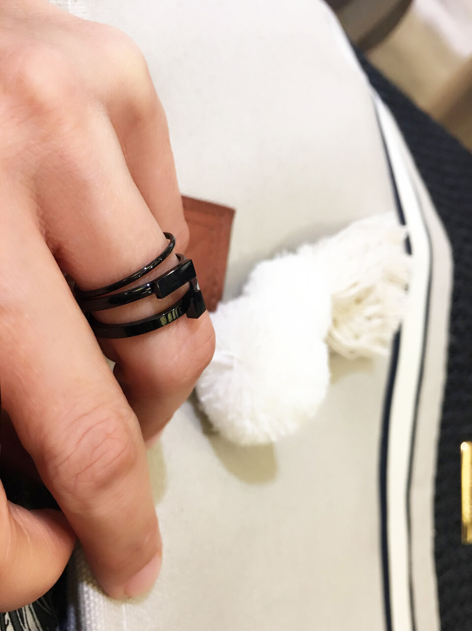 Ring R422 Black 'Retangle'