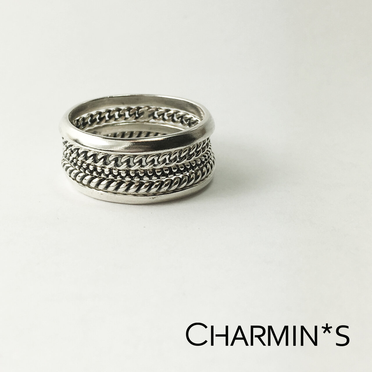 Ring R300 Silver 'Dotted'