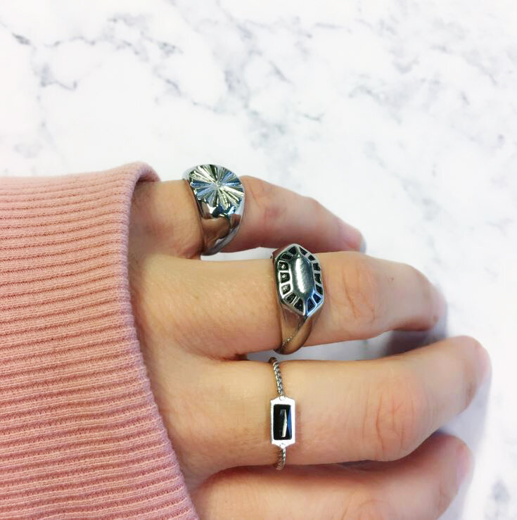 R588 Turned Shiny Steel Rectangle Black CZ