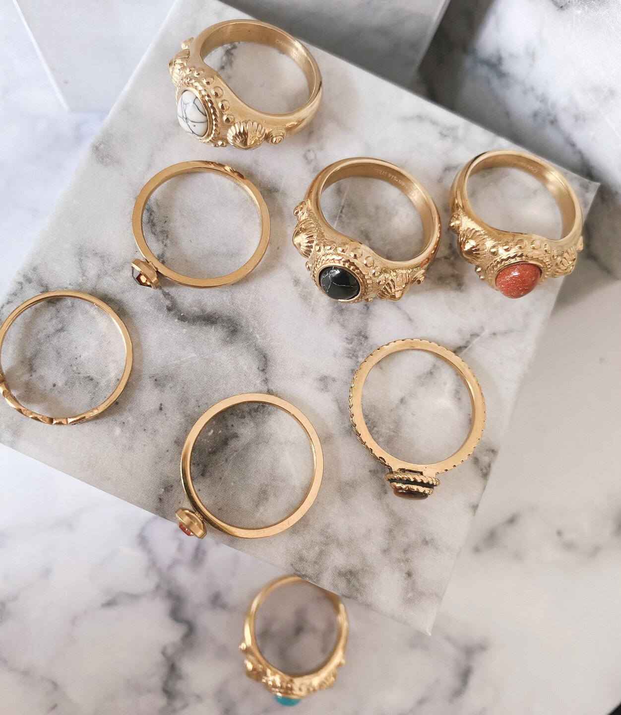 Charmin's Zegel Ring R1055 Turkoys Howlite ion-goldplated