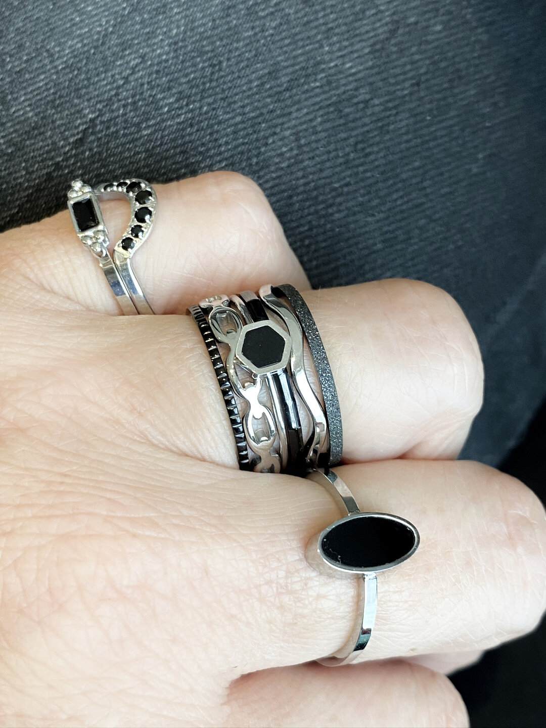 Ring R367 Black 'Sanded'