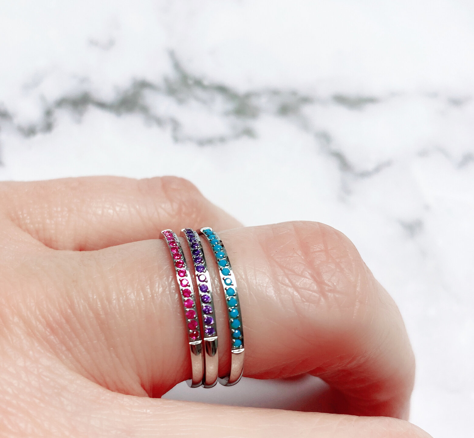 Charmin’s Goudkleurige Stapelring Small Alliance Pink-fuchsia Crystals R1257