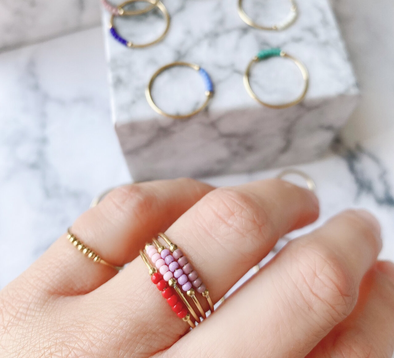 Anxiety Ring Palm White Beads Goldplated R989/KR115 