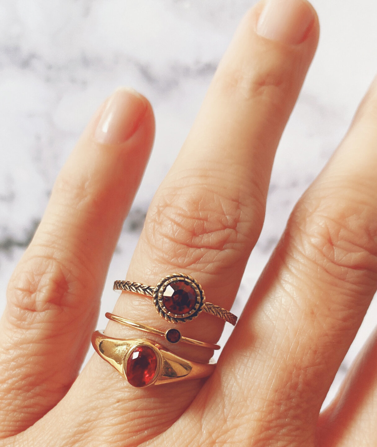 R1075 Birthstone January Fuchsia Ruby Stone Shine Bright 2.0 Goldplated