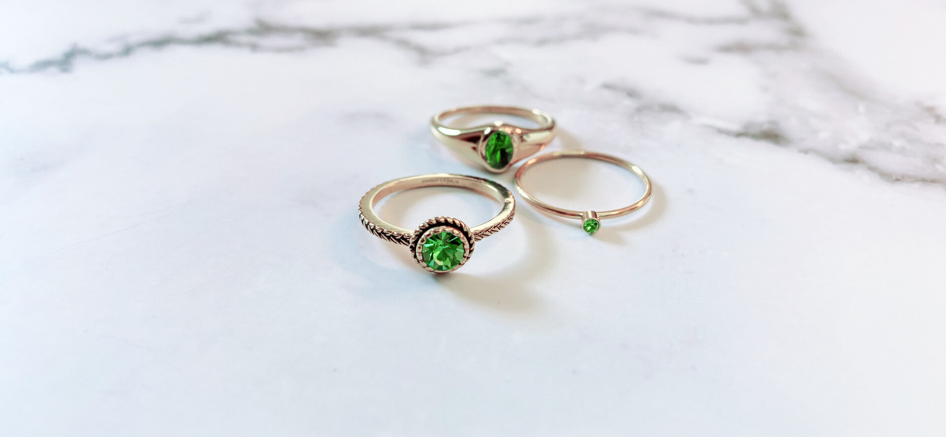 Charmin's Birthstone Ring August Licht Groene Steen Goldplated R688/KR97