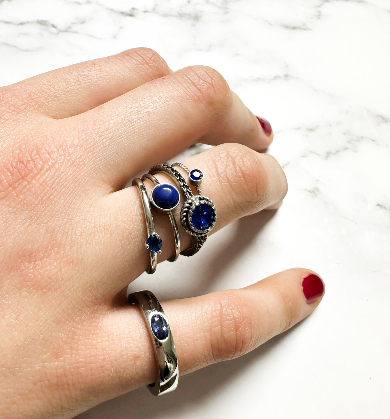 Charmin's Twisted Birthstone Ring Red Crystal Steel R1458
