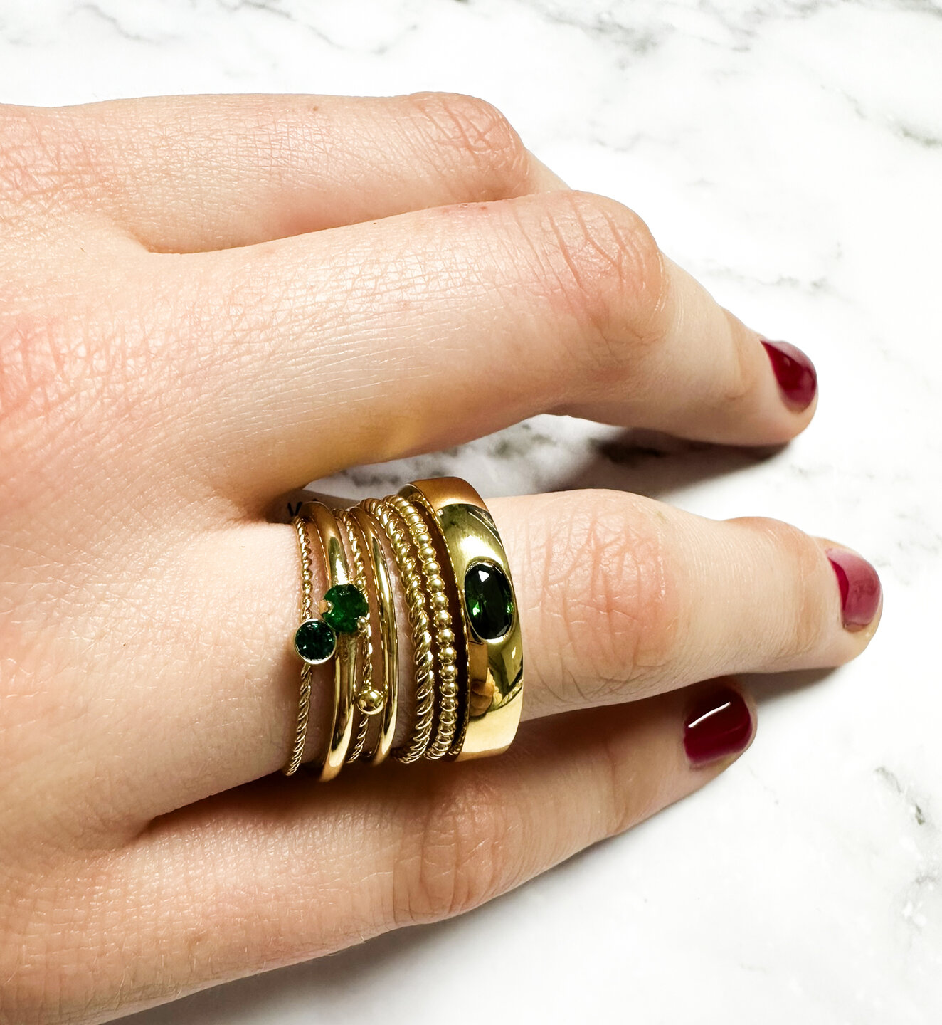 Charmin's Twisted Birthstone Ring Red Crystal Steel R1458