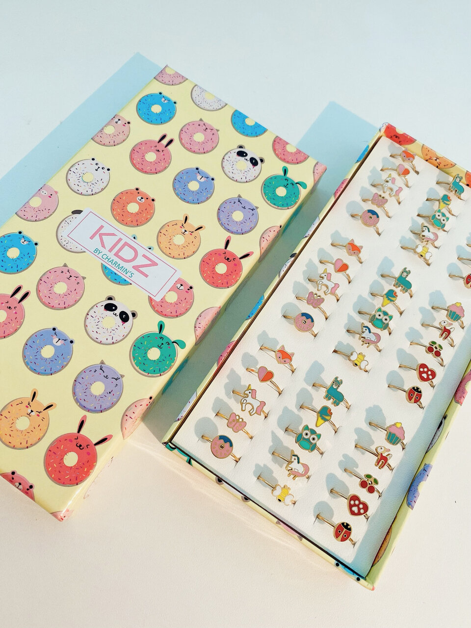 Kidz "Donut" Easy Order met Display, stalen goldplated kinderringen in 3 maatjes (3)