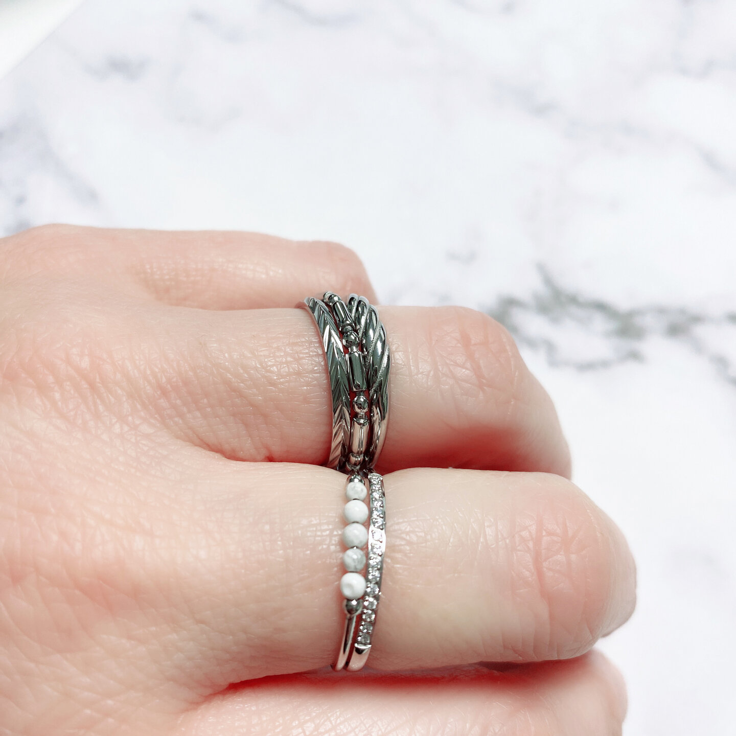 Charmin's Ring Leaves Shiny Gold R1243