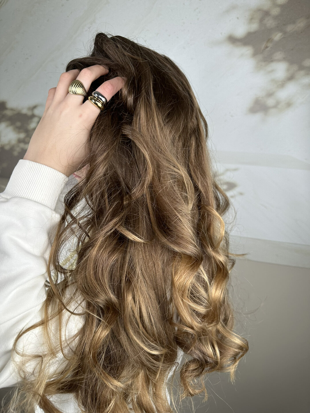 Charmin’s Goudkleurige Chunky Ring met Ronde Vorm Staal R994 – Vol en Vrouwelijk