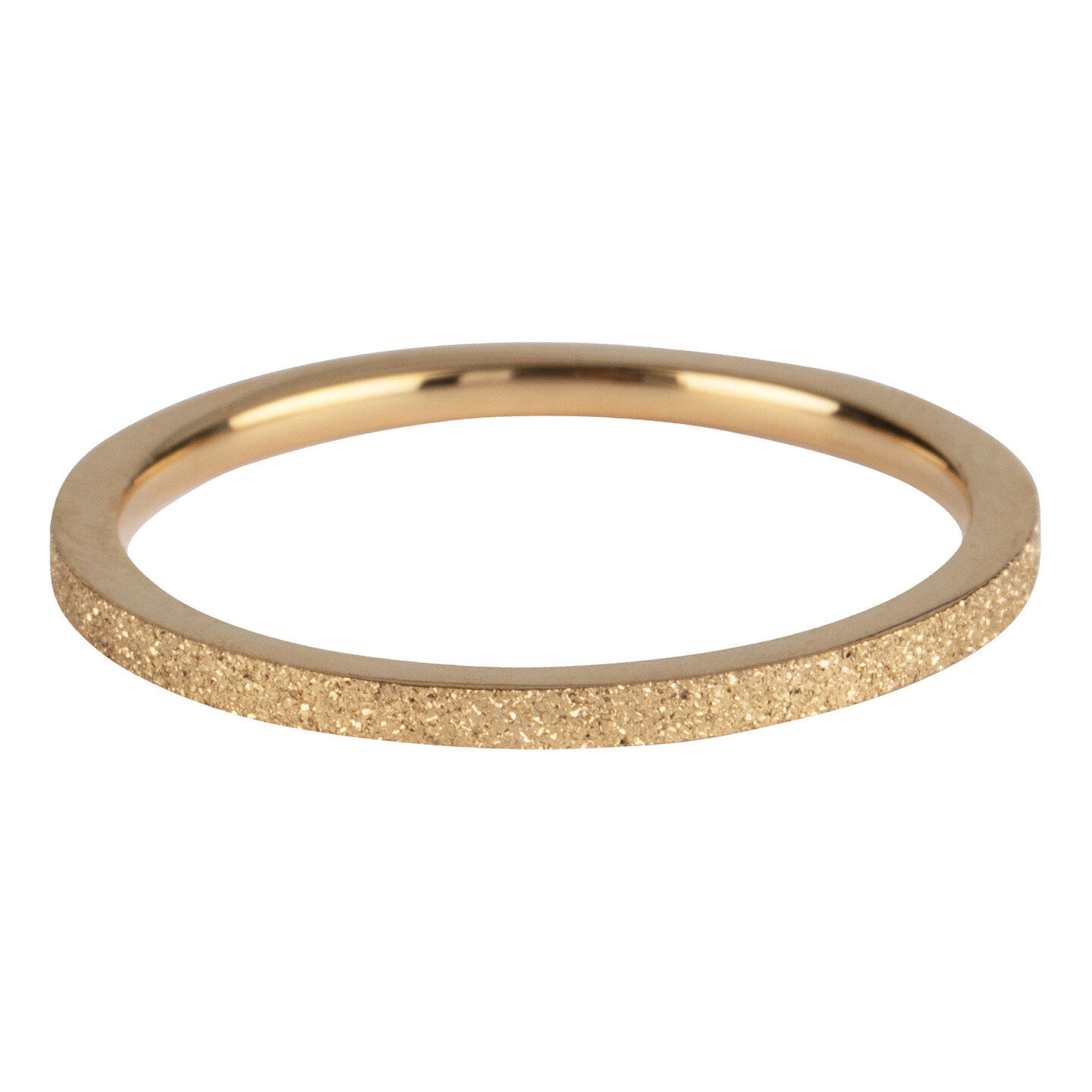 Charmin’s goudkleurige stapelring R341 Sanded goldplated staal