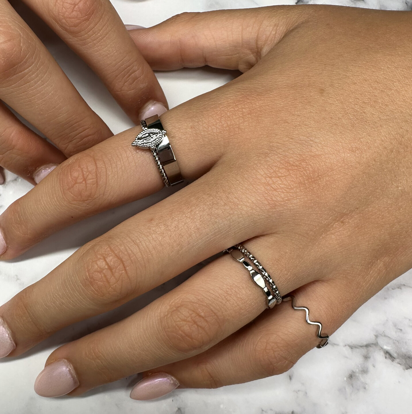 Charmin&#039;s Caterpillar Angled Base Ring 4mm Steel R1559