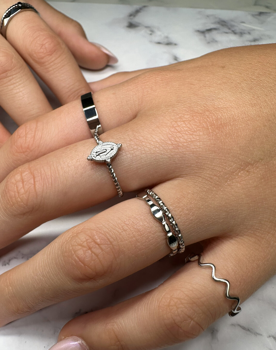 Charmin&#039;s Caterpillar Angled Base Ring 4mm Steel R1559