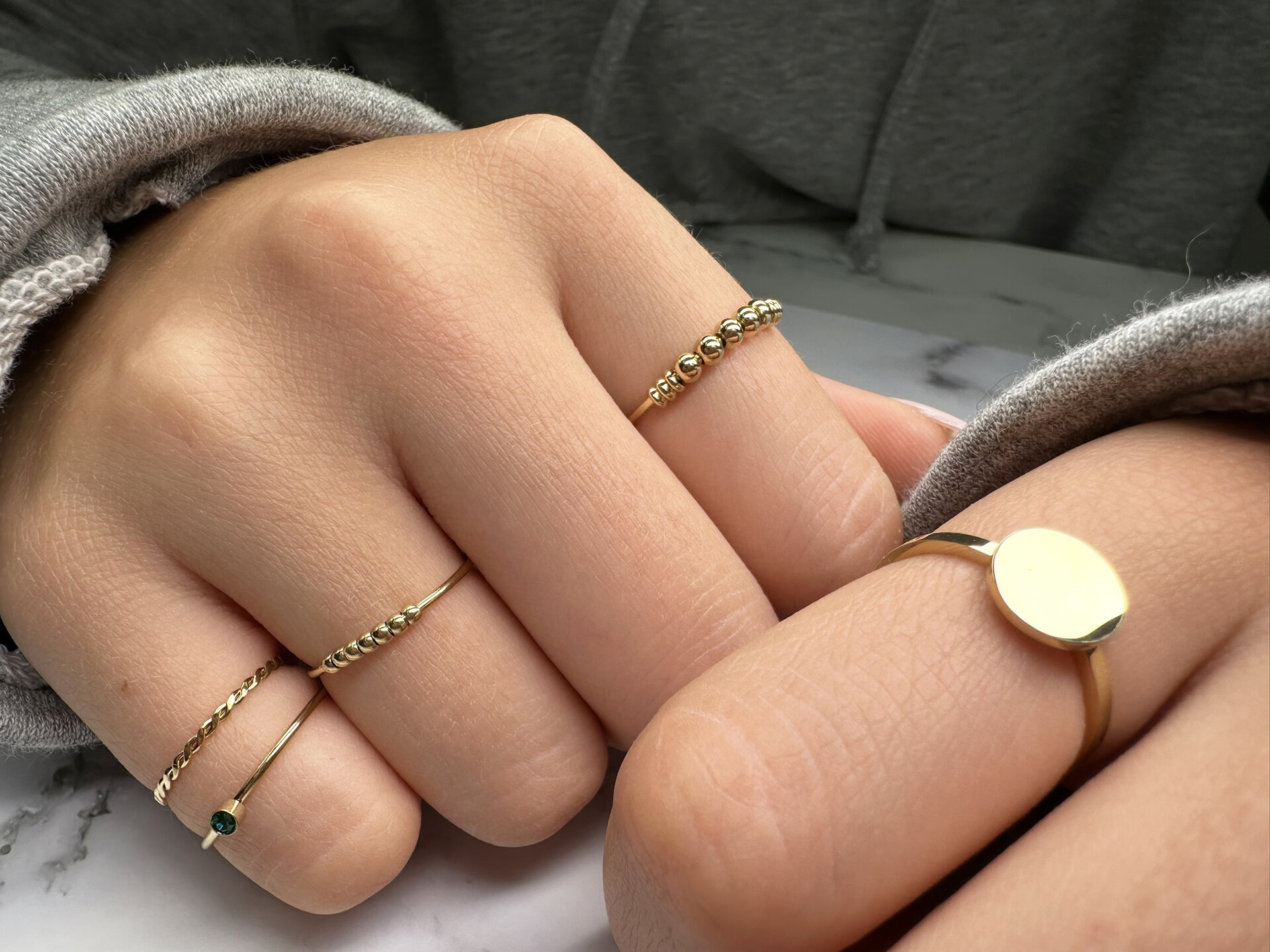 R775 Curvy Tiny Chain Goldplated Steel