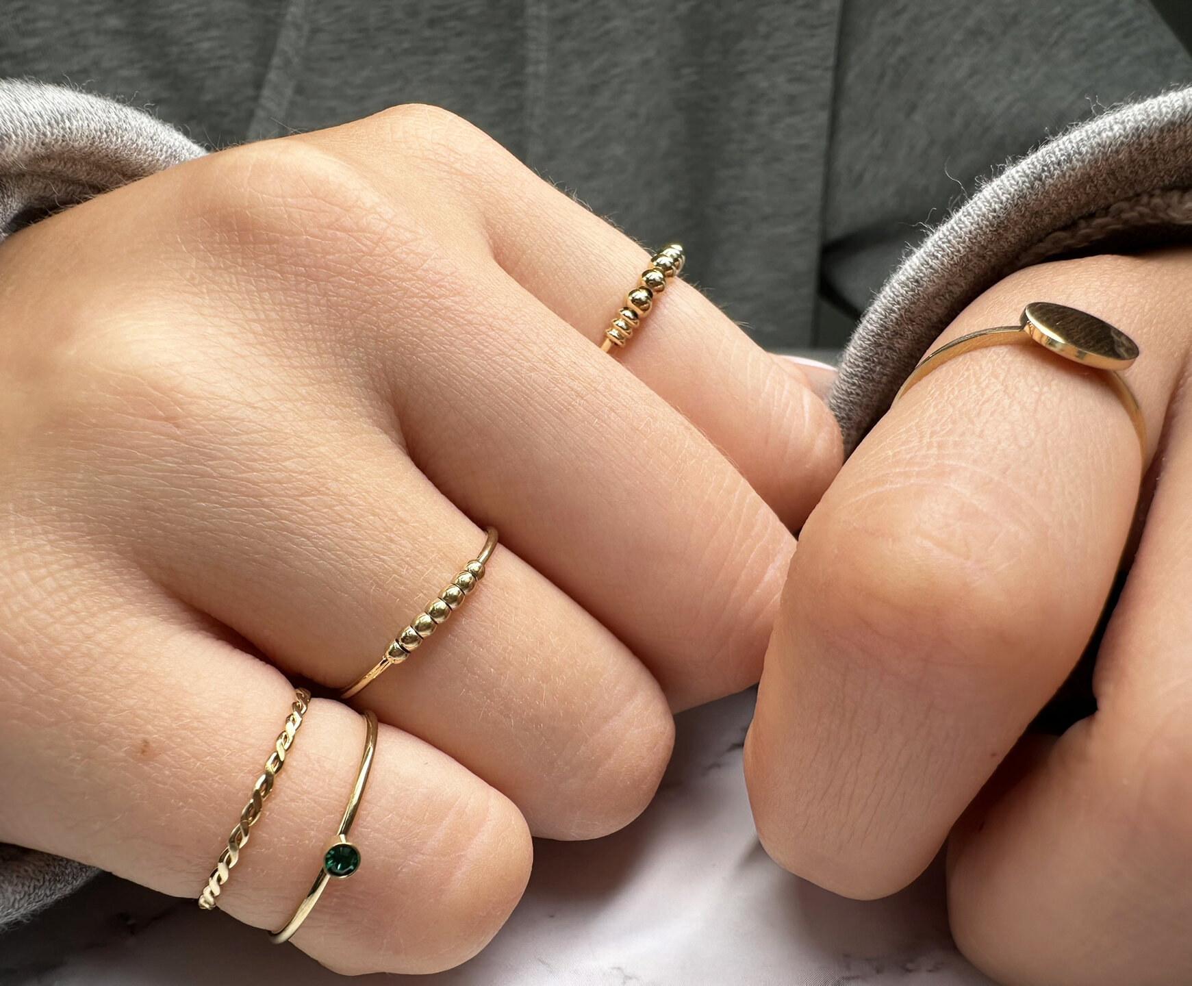 R775 Curvy Tiny Chain Goldplated Steel