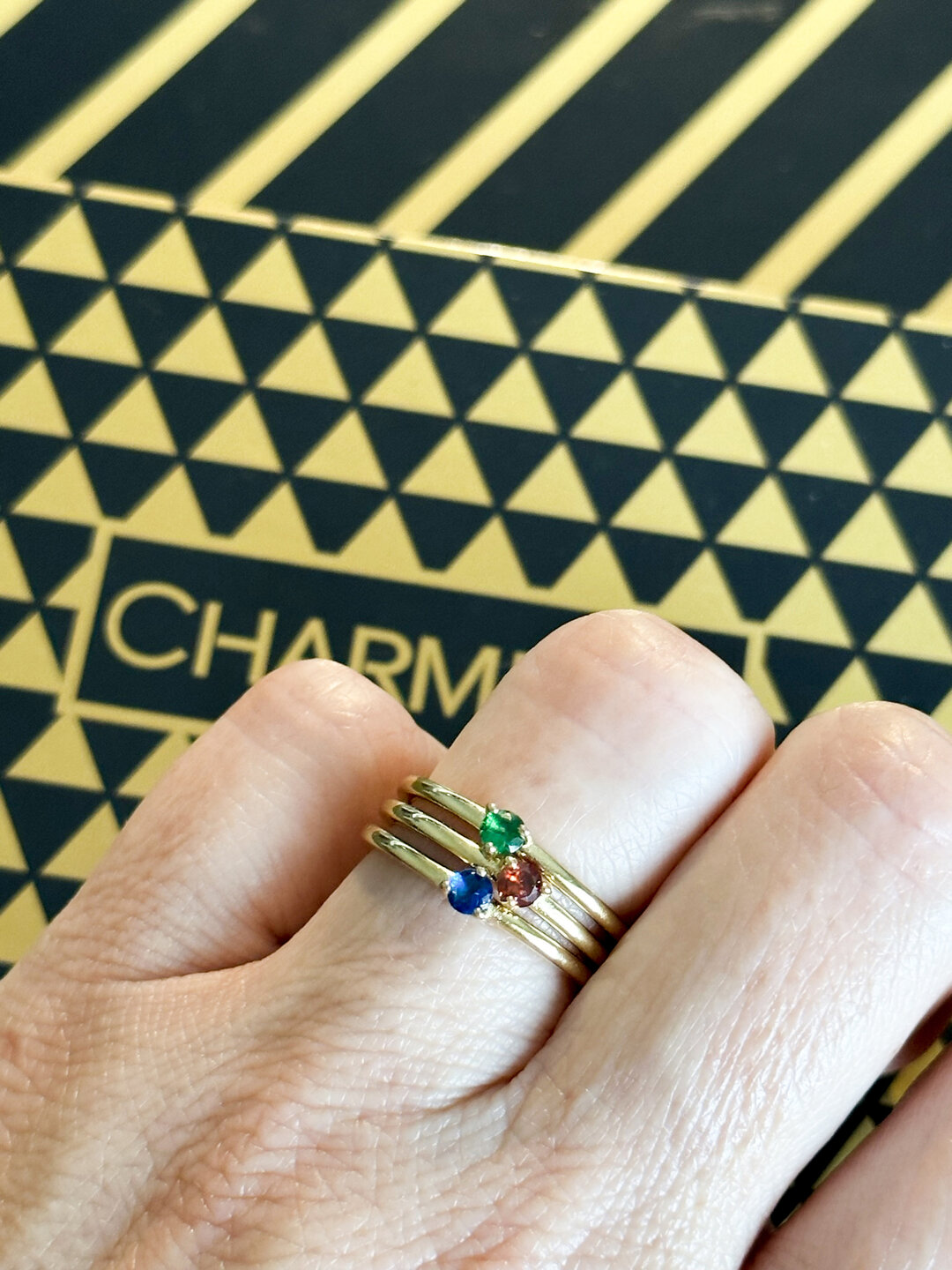 Bague Solitaire Triangle Charmin&#039;s Pierre Noire Acier R1298
