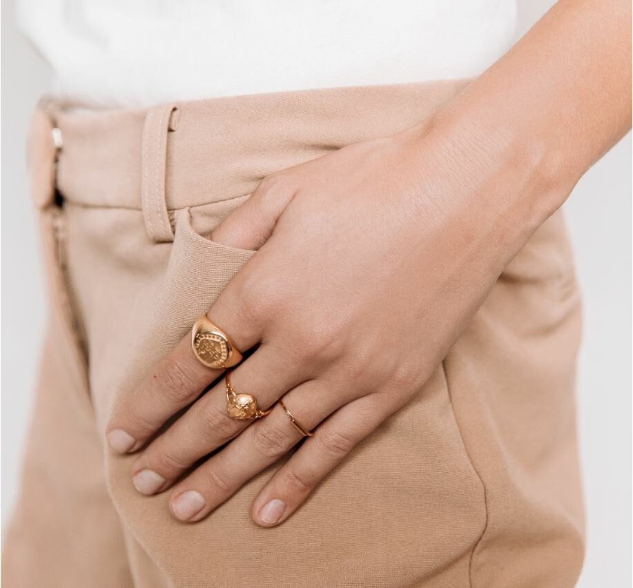 Charmin’s Stapelring Heilige Maria Goudkleurig Staal R648