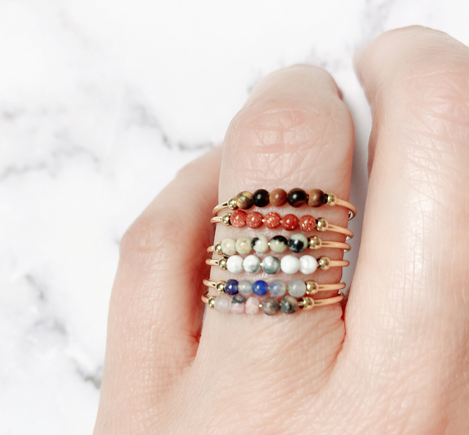 Charmin&#039;s Anxiety Ring Tijgeroog Edelsteen Kraaltjes Goldplated Palm R1202