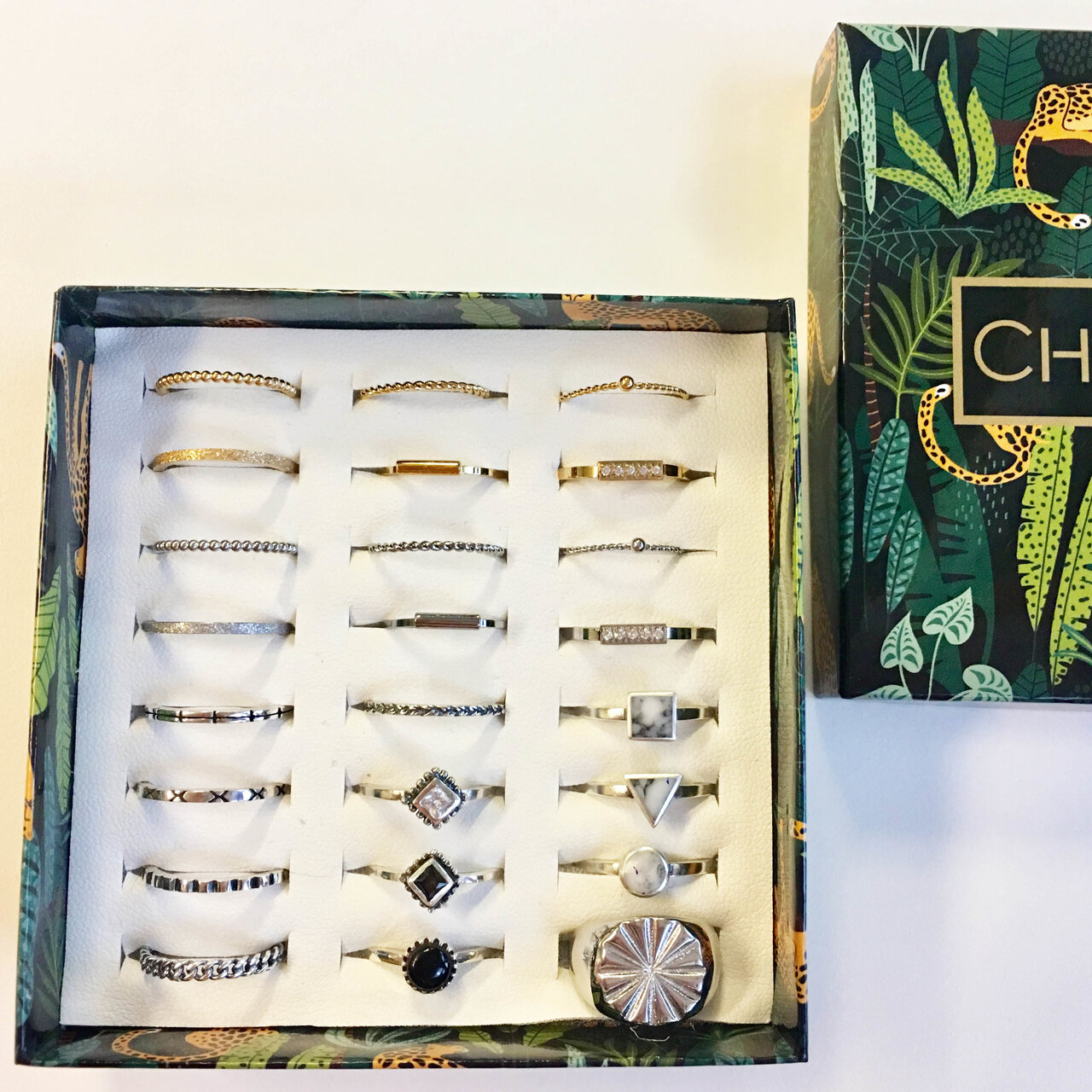 Ring R006 Black 'Diamond Ace'