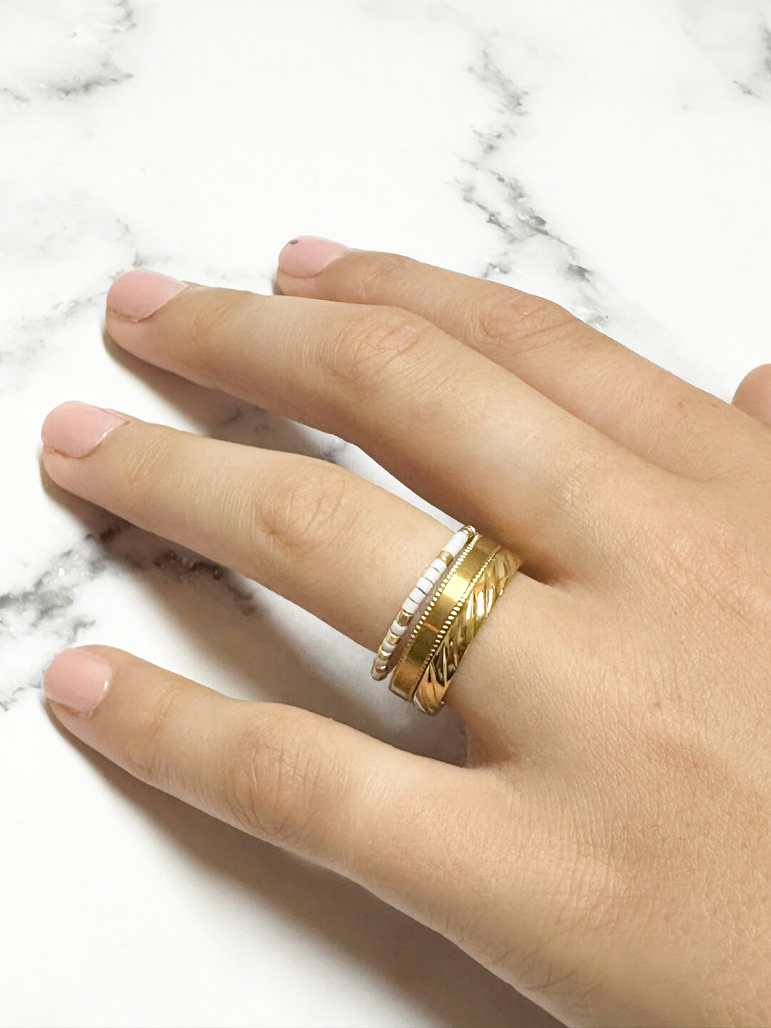 Charmin's Licht Matte Ring met Bewerking aan de Zijkant Staal R1414