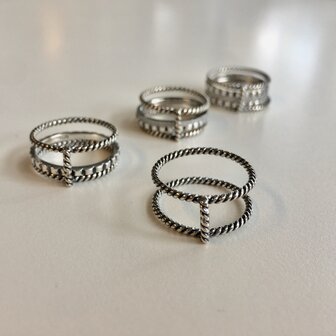 Ring R002 Silver &#039;Stripes&#039;