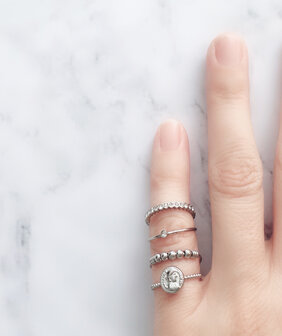 Charmin&#039;s Birthstone Ring April Witte Kristal Steel R431/KR87