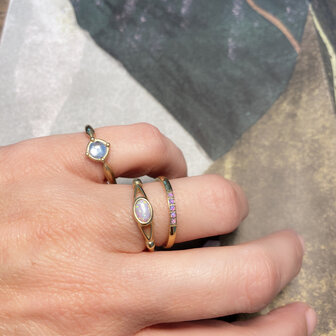 Charmins runder Ring mit transparentem, wei&szlig;em, gl&auml;nzendem Stein aus Gold Steel R1166