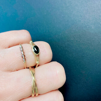 Bague &eacute;l&eacute;gante ovale de Charmin avec acier pierre pr&eacute;cieuse noire Goud R1158