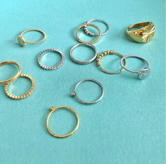 Charmin&rsquo;s Ringen- Dames - Anxiety - Goudkleurige Ring - antistress, 5 balletjes, fidget. 517