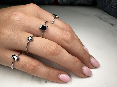 Charmin&#039;s Steel Ring with Elliptical Black Crystal Stone R1682 &ndash; Powerful Statement