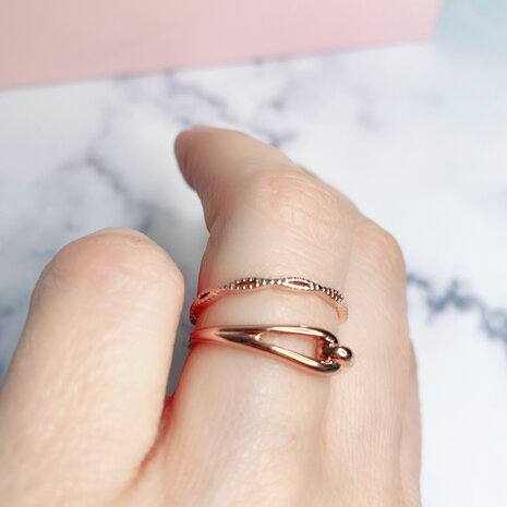 Charmin's Ring Single Knot Rosegoudkleurig R0885