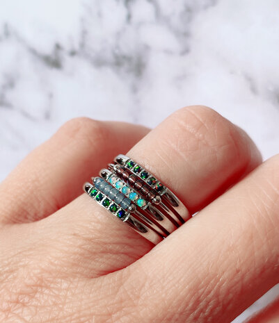 Charmin's Memoire Ring Ring Purple Opal 5 stones Steel R1129