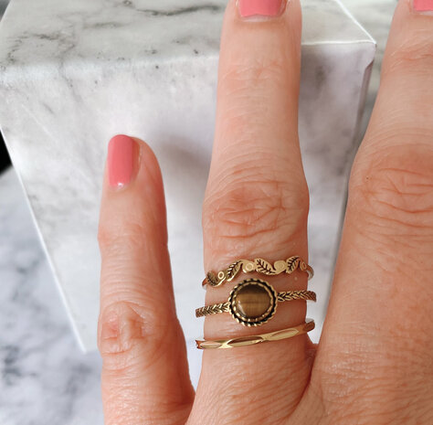 Charmin’s vintage ring R917 Leaves Rosegold