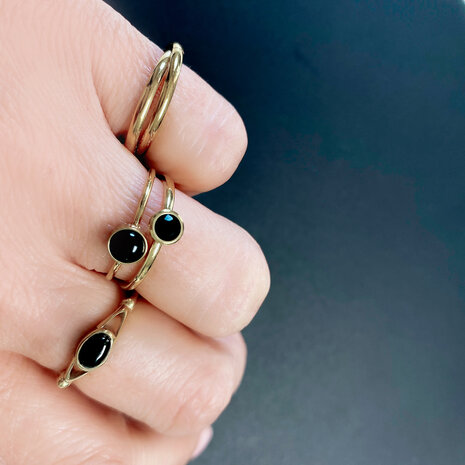 Charmin's Oval Elegant Ring with Black Gemstone Steel R1157
