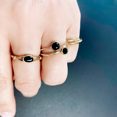 Charmin's Oval Elegant Ring with Black Gemstone Steel R1157
