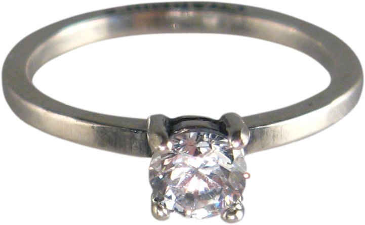 Ring R183 White 'Princess Diamond'