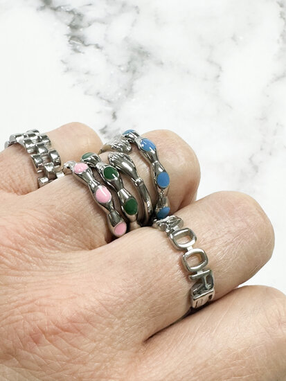 Charmin's Stalen Ring Met Roze Ronde Emaille Bollen Staal R1495