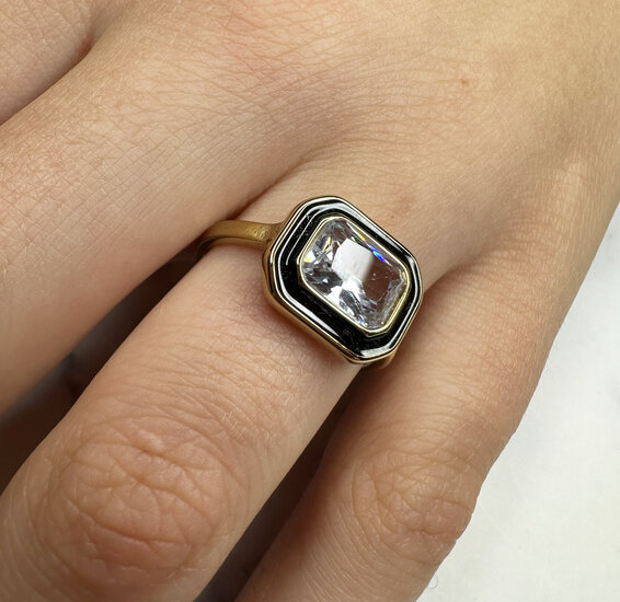 Charmin's Gold-Colored Chunky Ring Black Enamel and White Stone R1779 – Fresh and Stylish